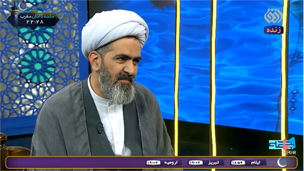 حجت الاسلام عباسیان امام جماعت سالهای اخیر مسجد