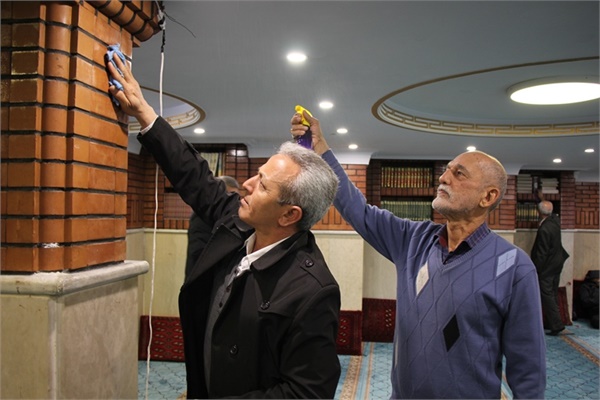 تکریم و تعظیم مسجد لولاگر