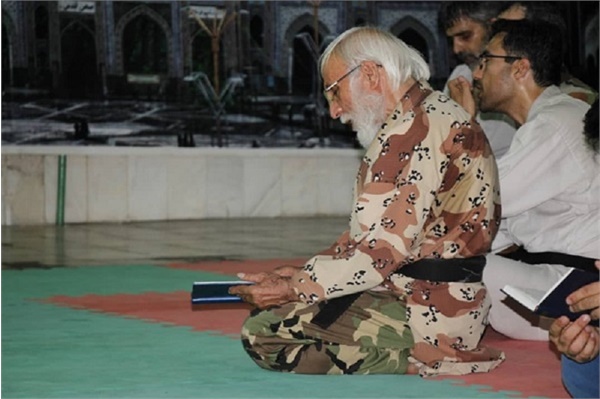 استاد علمایی، مربی با سابقه باشگاه رزمی مسجد هدایت با نام (رزم انتظاران)