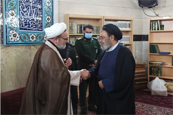 آئین تجلیل از ائمه جماعت جانباز و ایثارگر