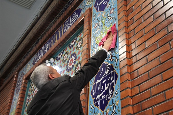 تکریم و تعظیم مسجد لولاگر