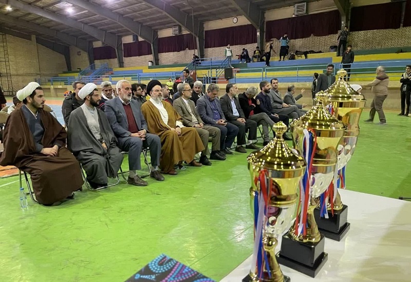 پایان رقابت های فوتبال داخل سالن مساجد شهرستان پاکدشت، جام فجر