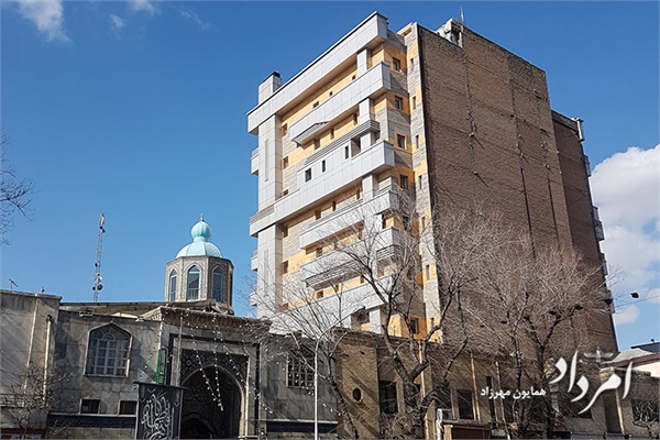 نمایی از سر درب مسجد قائم (عجل الله تعالی فرجه الشریف)