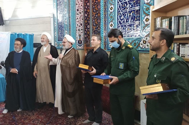 آئین تجلیل از ائمه جماعت جانباز و ایثارگر در مسجد فاطمه الزهرا(س)، بلوار استاد معین
